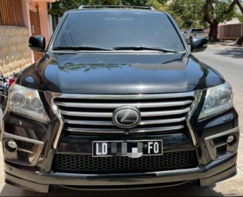 A venda LEXUS 570 s F mren