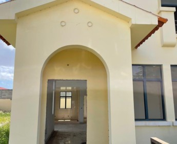 A venda 3 APARTAMENTOS T3 EDIFICIO NOVO NO CAMAMA. RUA ASFALTADA
