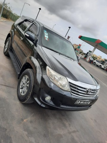 Venda TOYOTA FORTUNER