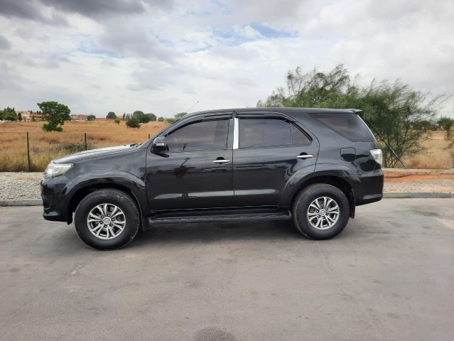 Venda TOYOTA FORTUNER
