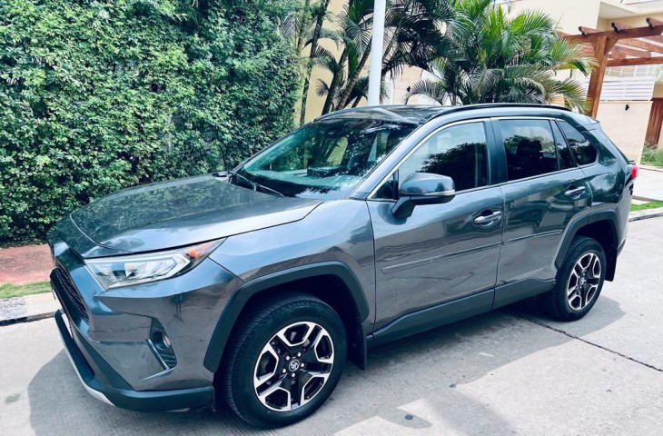 Venda Toyota Rav 4 novo modelo svld