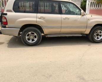 A venda LAND CRUISER 6 cilindros mren