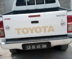 A venda Toyota Hilux G manual EdrdN