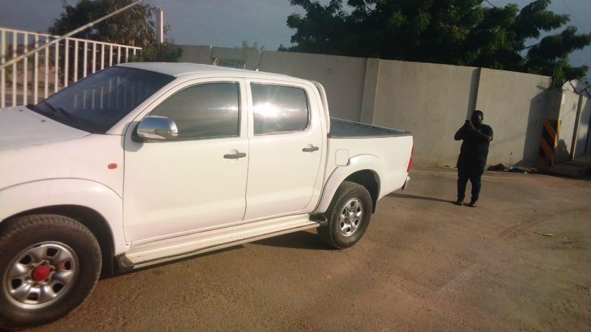 Venda Toyota Hilux G manual EdrdN