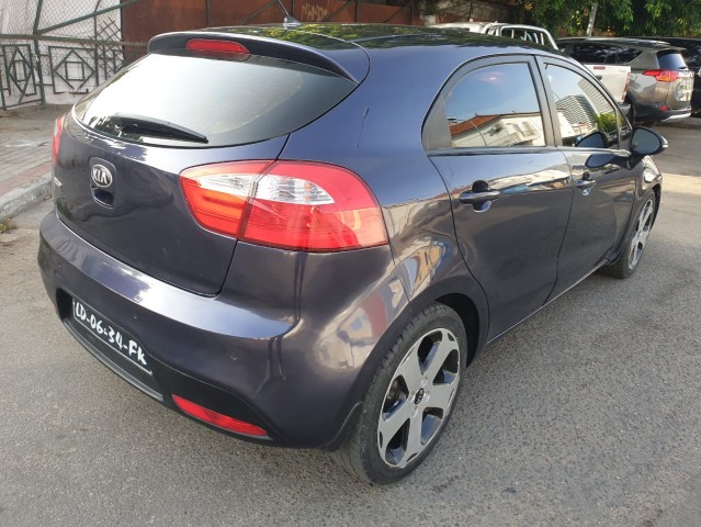 Venda KIA RIO full option azul escuro prnt