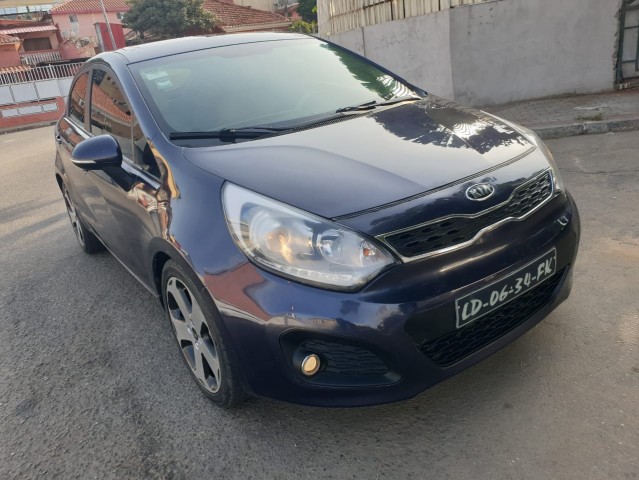 Venda KIA RIO full option azul escuro prnt