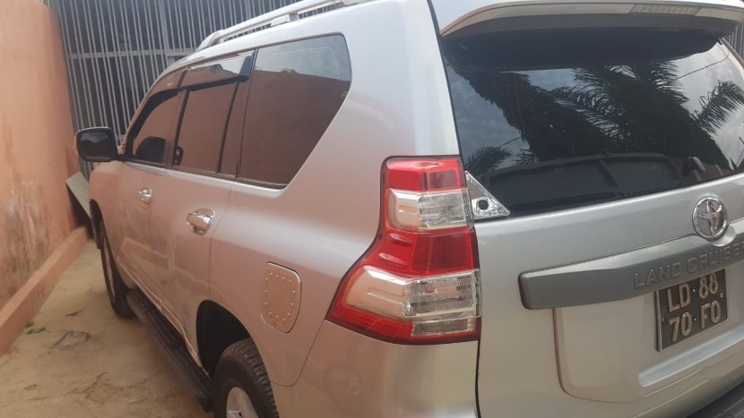 Venda Toyota Prado TXL cinza svld