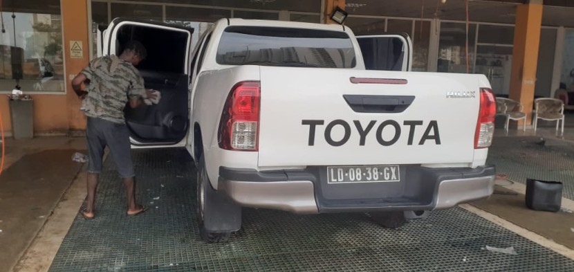 Venda Hilux João Lourenço