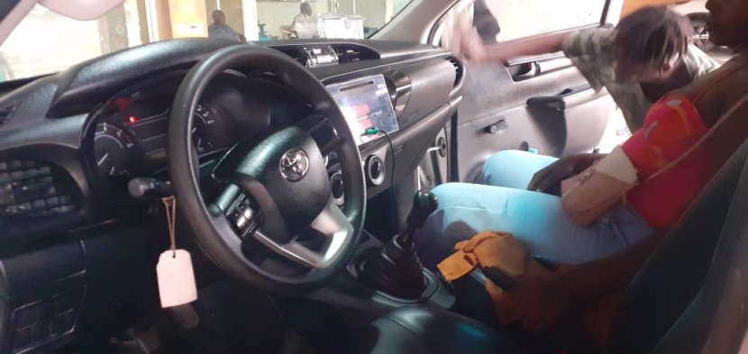 Venda Hilux João Lourenço