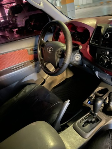 Venda Toyota Hilux cinza Jrg