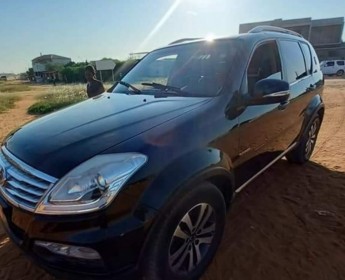 A venda SANGYONG REXTON