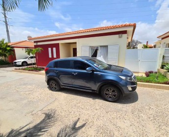 A venda Kia Sportage limpo azul escuro EdrdN