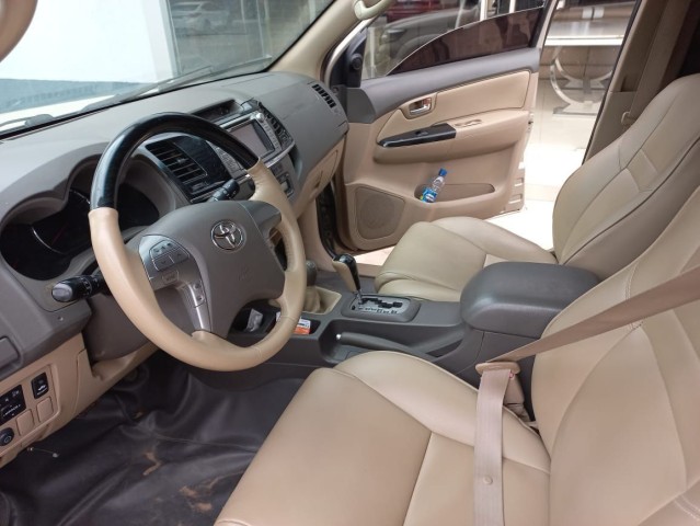 Venda Toyota Fortuner F creme svld