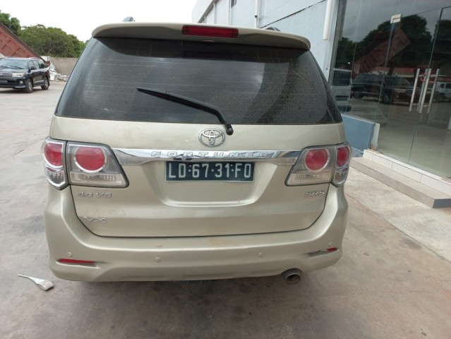 Venda Toyota Fortuner F creme svld
