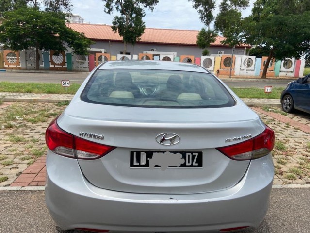 Venda Hyundai Elantra D EdrdN