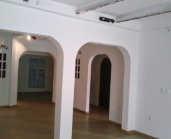 A venda ARRENDA-SE ESCRITÓRIO 280m2 INGOMBOTA
