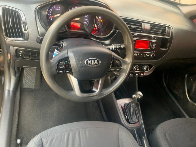 Venda Kia Rio G Preto limpo khlf
