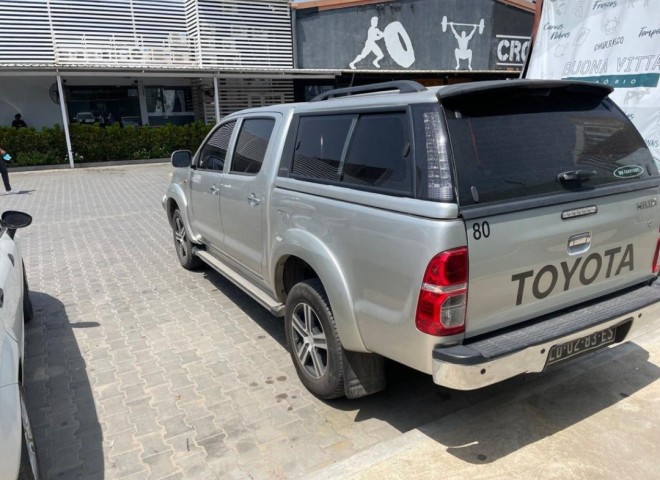 Venda Hilux automático fechado rbro prnt