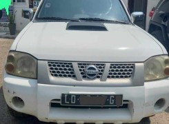 Comprar Nissan Hardbody