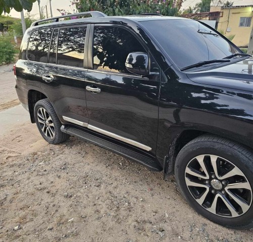 Venda Toyota Land Cruiser