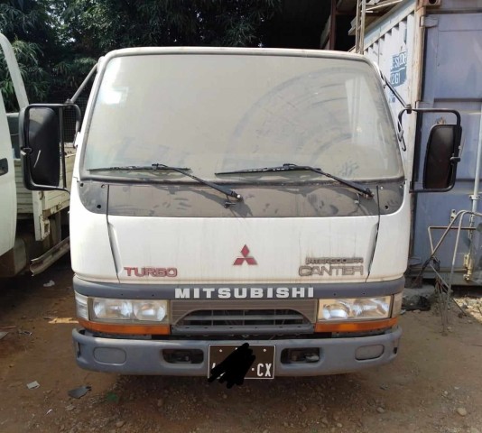 Venda Mitsubishi Canter (Intercooler)