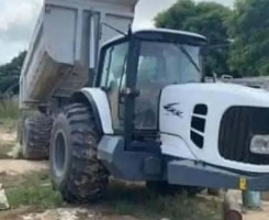 A venda Trator (Dumper)