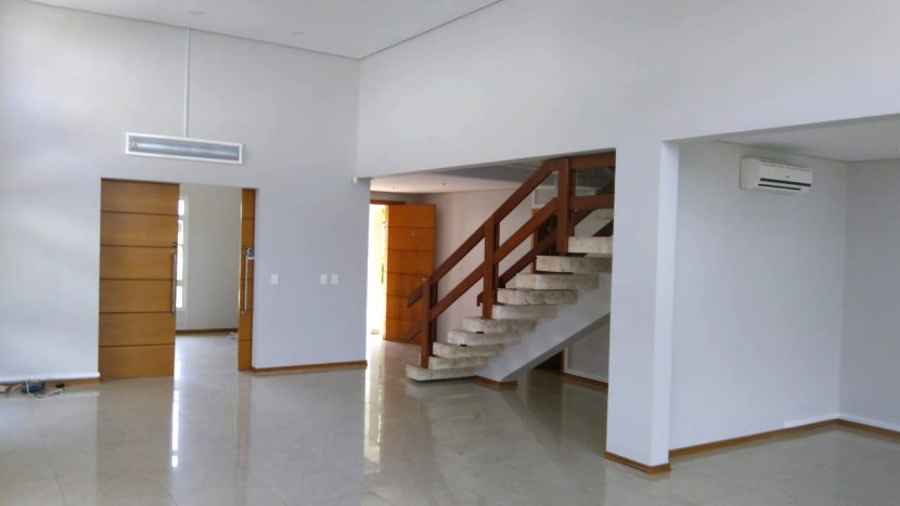 Venda VENDE-SE MORADIA T4+1 - CONDOMÍNIO RIVIERA