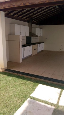 Venda VENDE-SE MORADIA T4+1 - CONDOMÍNIO RIVIERA
