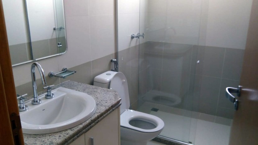 Venda VENDE-SE MORADIA T4+1 - CONDOMÍNIO RIVIERA