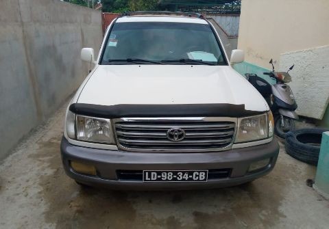 Venda LAND CRUISER V8 White