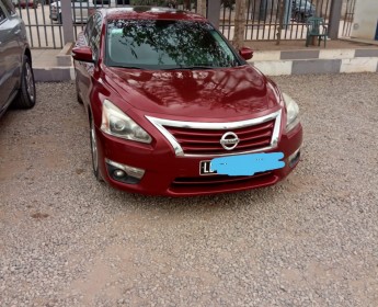 A venda Nissan Altima 2016