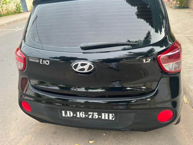 Venda Grande i10 impecavèl