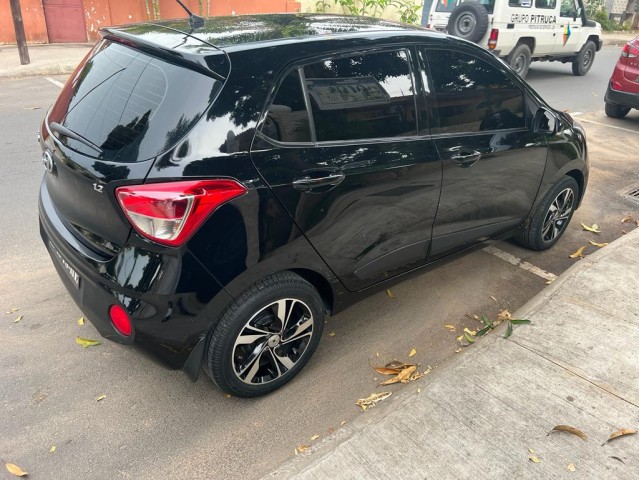 Venda Grande i10 impecavèl