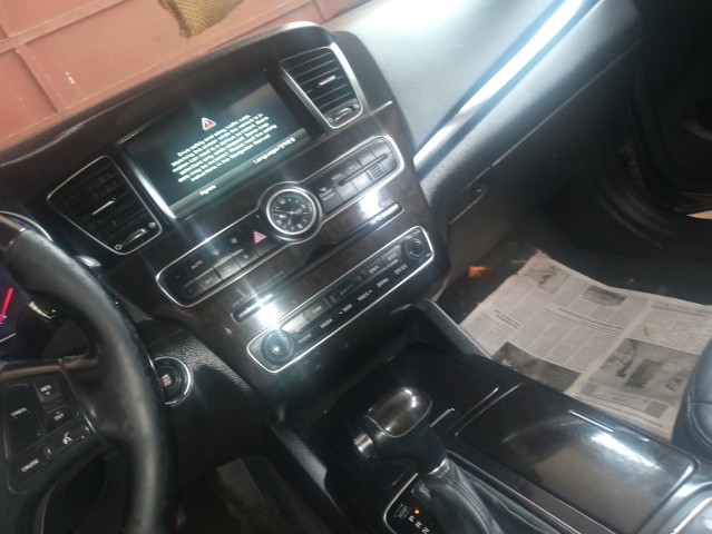 Venda Kia K7 vendo meu carro quase novo com 63 mil km tudo funciona o carro nunca foi repado tudo funciona