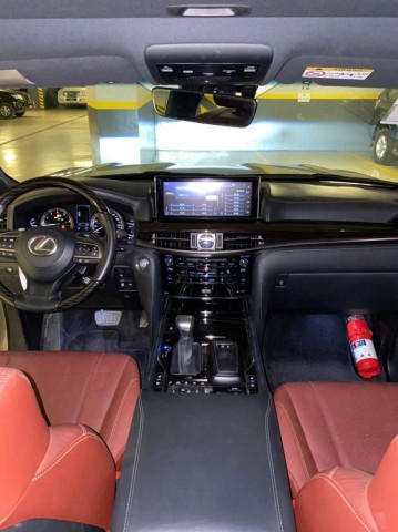 Lexus LX570 V8 2020 Lcr
