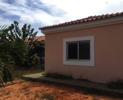 A venda VENDE-SE VIVENDA V3 - CONDOMÍNIO ENSA (TALATONA)