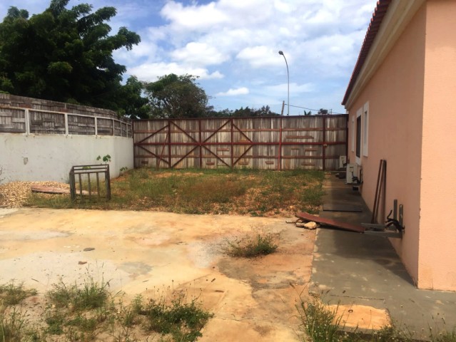 Venda VENDE-SE VIVENDA V3 - CONDOMÍNIO ENSA (TALATONA)