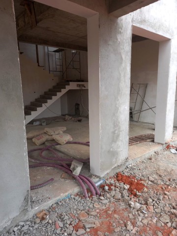 Venda VENDE-SE VIVENDA V5 INACABADO - NO CONDOMÍNIO ENSA (TALATONA)