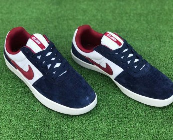 A venda Ténis Nike