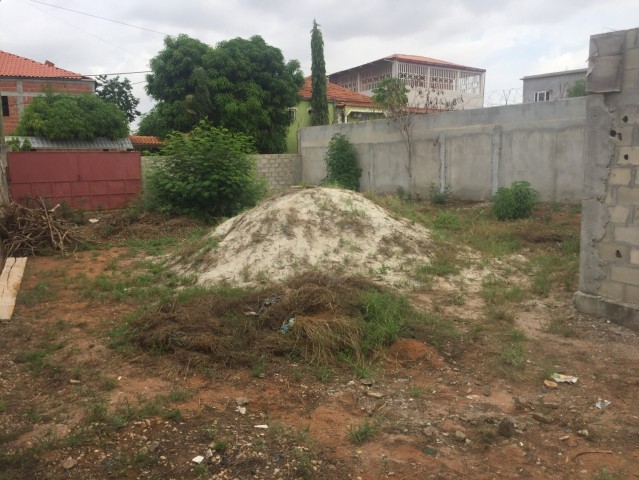Venda Terreno atrás da Unitel Camama