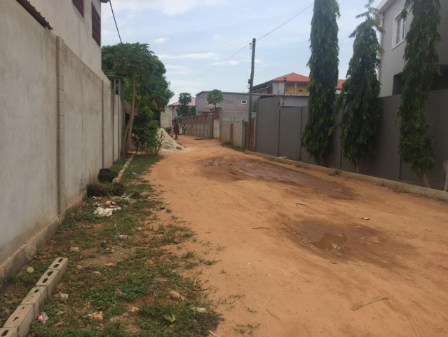 Venda Terreno atrás da Unitel Camama