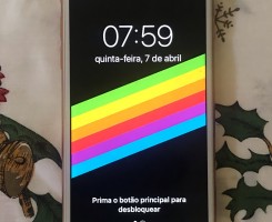 A venda IPhone 8 Normal