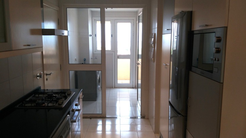 Venda Vende-Se Apartamento T3 Grande - Condomínio AQUAVILLE
