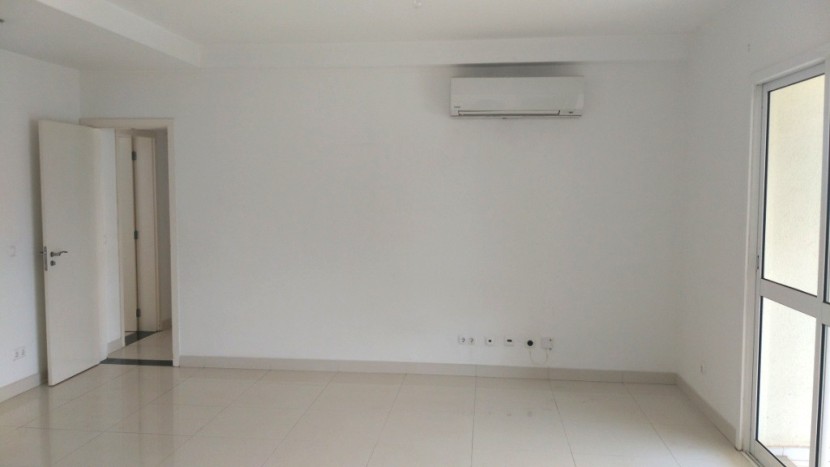 Venda Vende-Se Apartamento T3 Grande - Condomínio AQUAVILLE