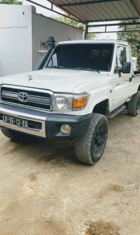 Venda LAND CRUISER Hz