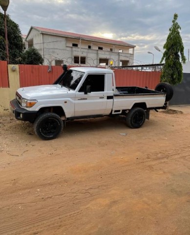 Venda LAND CRUISER Hz