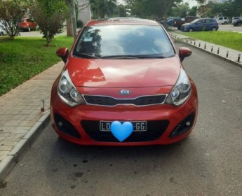 A venda Kia Rio Extra Full