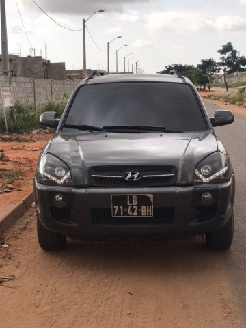 Venda Tucson v6 impecavèl