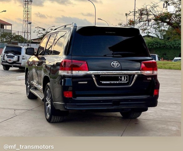 Venda TOYOTA LAND CRUIZER