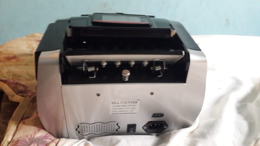 Venda Vendo esta máquina de contar dinheiro